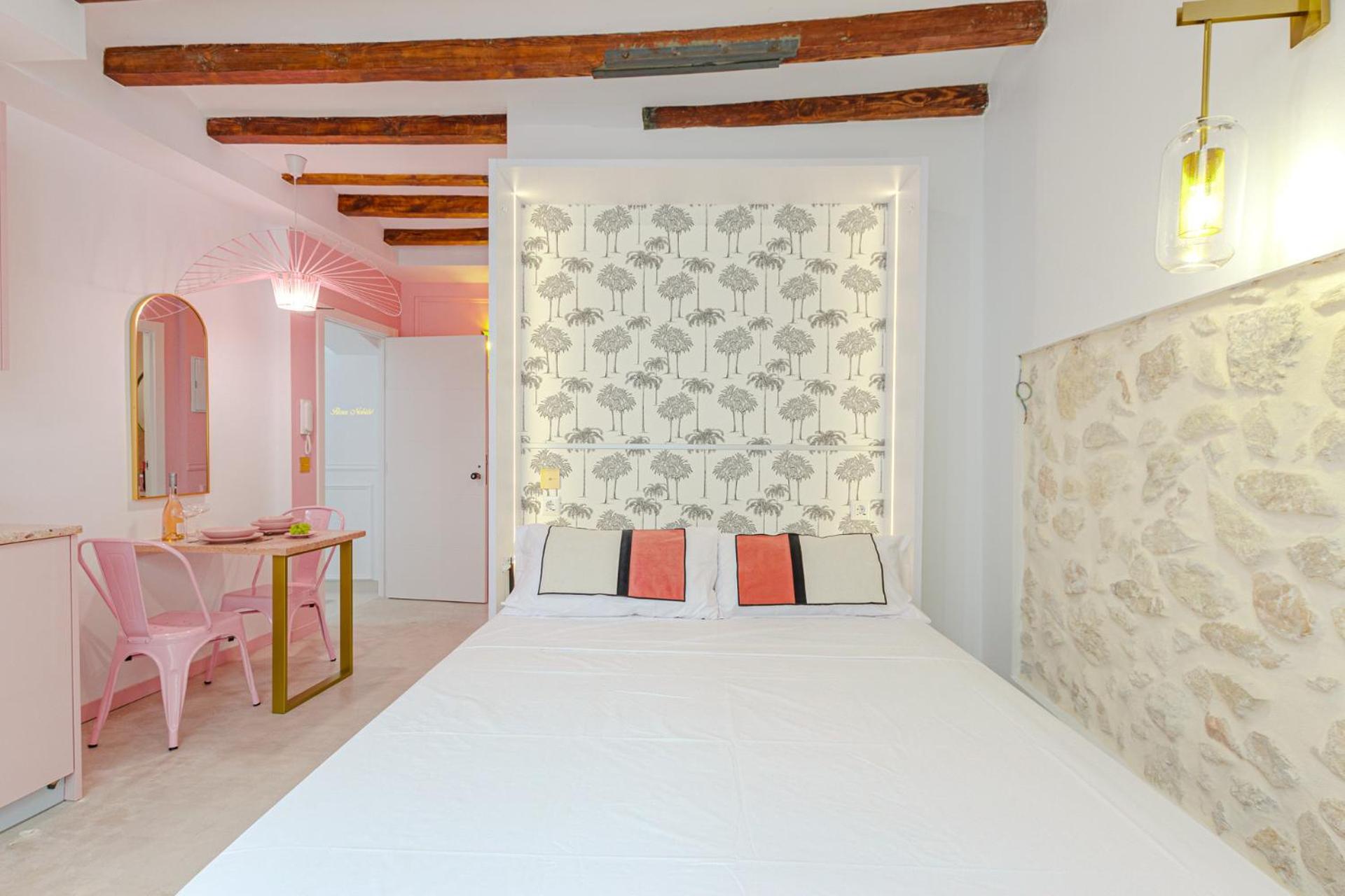 Glamorous Pink Studio In City Center Alicante Exterior photo